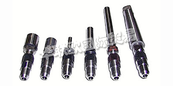 REGLUS AG工廠用于精密工程和電子。他們公司自1938年以來一直生產(chǎn)精密機(jī)械工具。