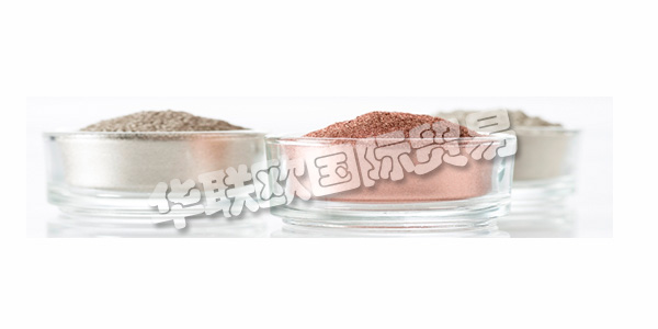 ECKART(始建于 1876 年)是國(guó)際領(lǐng)先的金屬顏料制造商，產(chǎn)品廣泛應(yīng)用于油漆與涂料行業(yè)、制版印刷行業(yè)、塑料行業(yè)、輕質(zhì)混凝土行業(yè)和化妝品行業(yè)。如今，他們的產(chǎn)品系列涵蓋各類金屬效果顏料，甚至包括成品金屬印刷油墨。此外，珠光顏料還進(jìn)一步完善了他們的產(chǎn)品系列。