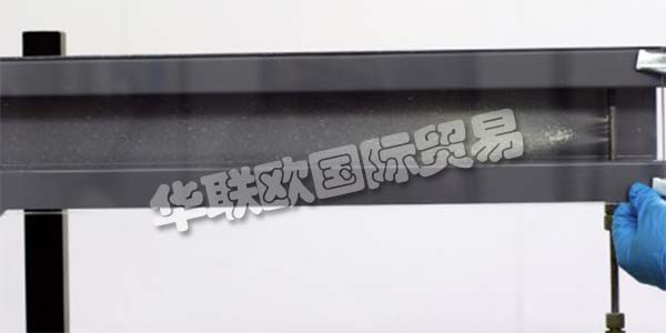 德國PFINDER主要產品：PFINDER防護蠟、清洗劑等。PFINDER是一家成功且獨立的公司，已有100多年的歷史。 Pfinder公司成立于1884年，從其作為頂級制造商和“符騰堡皇家法院供應商”的角色發展成為汽車行業，供應商和其他行業領域的靈活，稱職和創新的合作伙伴。 40多年蠟保護經驗的結果是獲得汽車行業OEM認證的產品，在空腔保護方面的市場領導地位以及他們在全球70多家汽車工廠中永久使用他們的產品。 Pfinder產品每年用于超過9,000,000個體內。