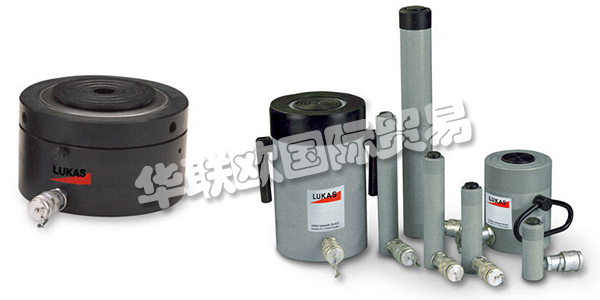 LUKAS是第一家開發用于救援作業的液壓切割設備的供應商。這為整個行業奠定了基礎。如今,LUKAS團隊孜孜以求,以精準,熱情的方式生產每一種產品。起重的材料需要移動時,或者工廠中的大型設備等在使用一段時間后需要檢修,檢修位置經常出現在設備底端,這時就需要用液壓缸對設備先進行頂升后才有足夠空間來檢修。LUKAS提供的液壓缸起重噸位最大至1100噸,可輕松應對各種大型設備的頂升操作。下文為您介紹LUKAS氣缸。